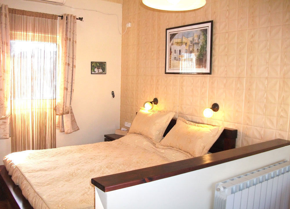 Safed Inn Dış mekan fotoğraf